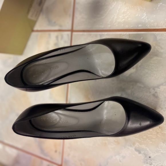 Sergio Rossi BLACK  Patent Leather Round-Toe Platform Pumps! - Picture 8 of 16